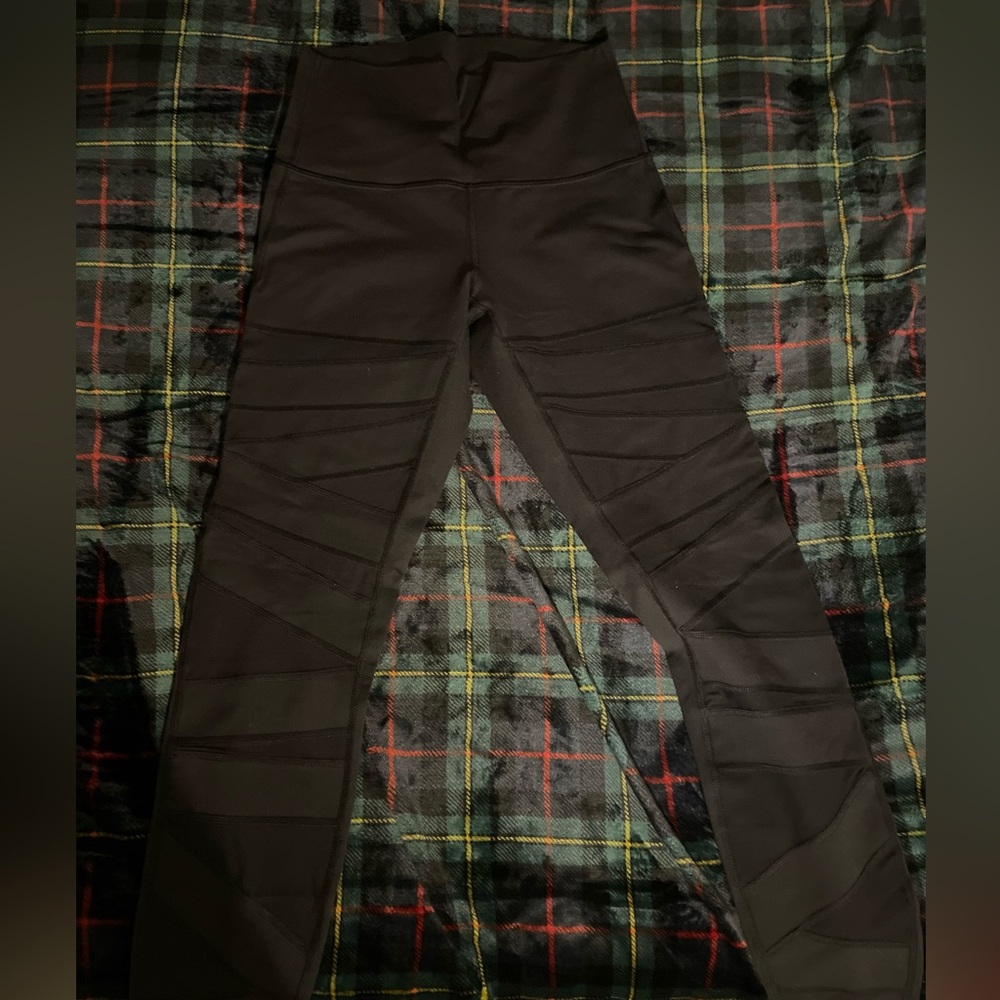 High rise mesh lululemon size 8